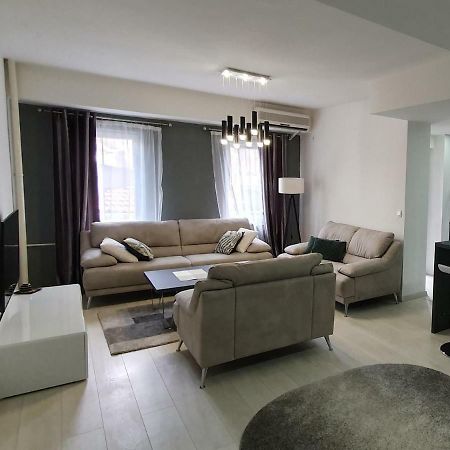 City Center Apartment Скопье Экстерьер фото