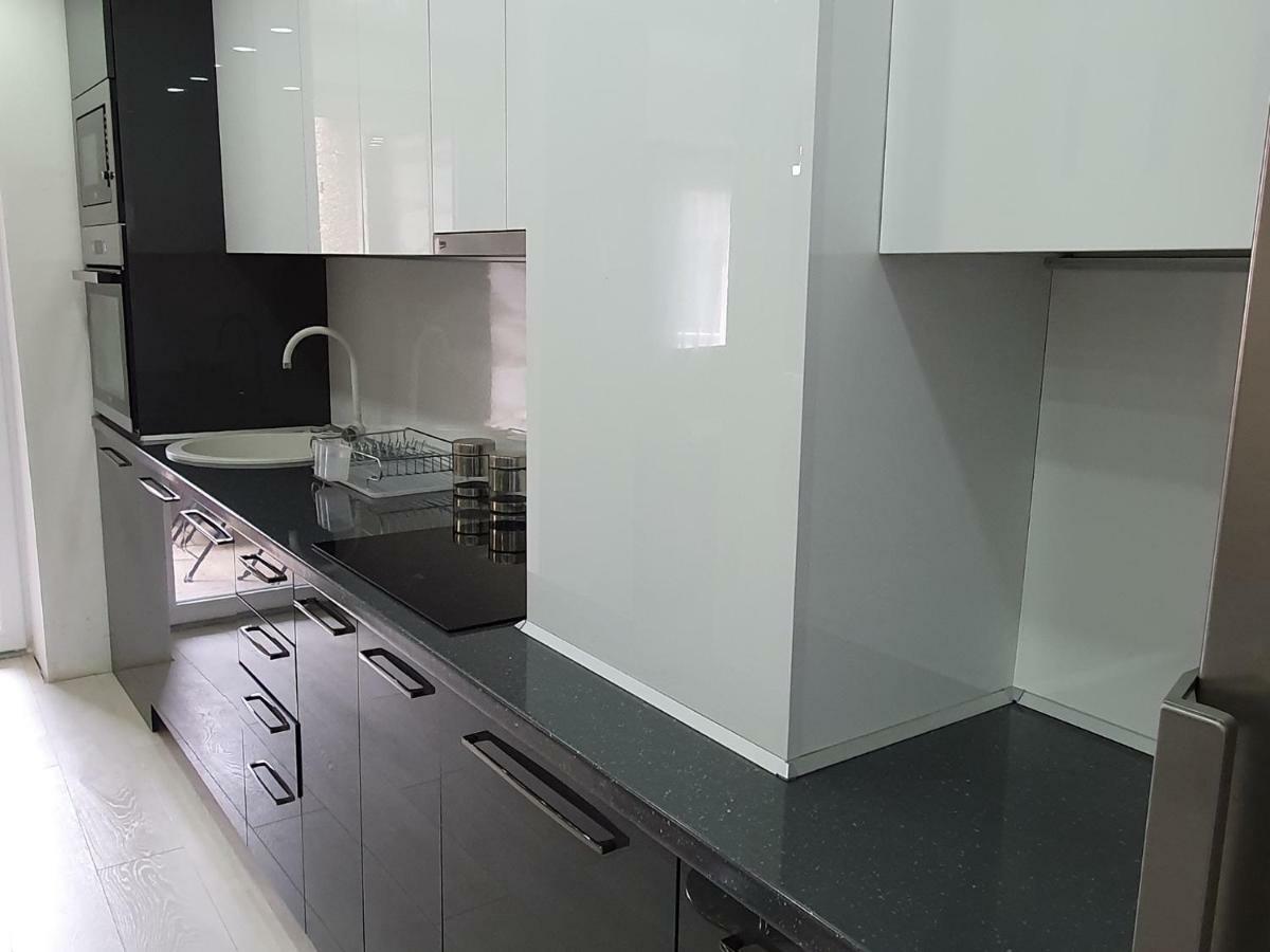 City Center Apartment Скопье Экстерьер фото