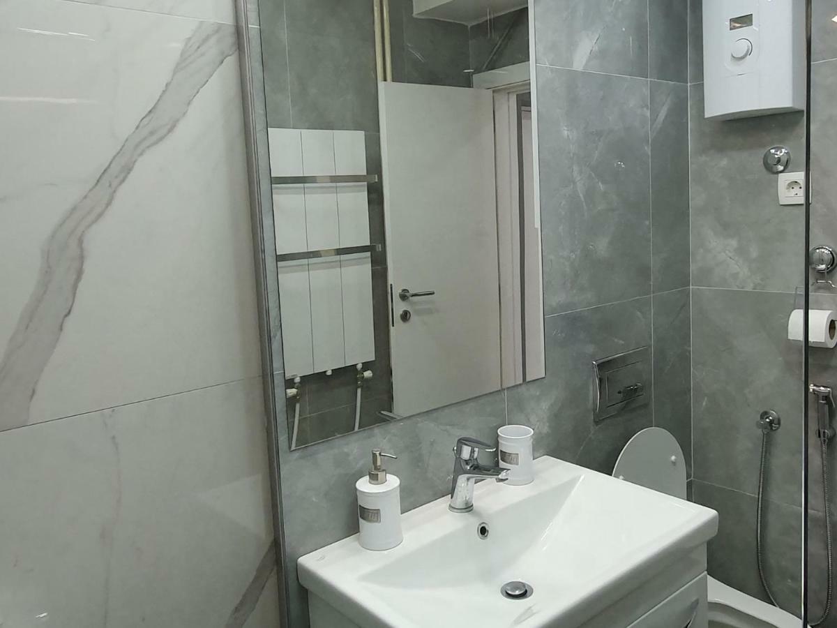 City Center Apartment Скопье Экстерьер фото
